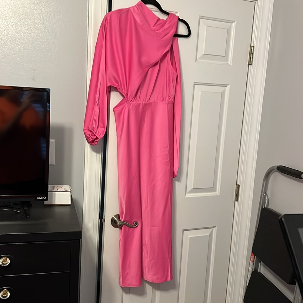 NWT Entro Pink Satin One Sleeve Midi Dress